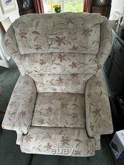 High Quality Remote Control Rise & Recline Electric Arm Chair, great condition