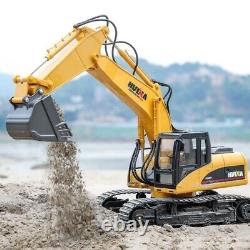 Remote Control Digger Excavator Huina RC 1 to 14 Scale Rubber Treads RC Kids Toy